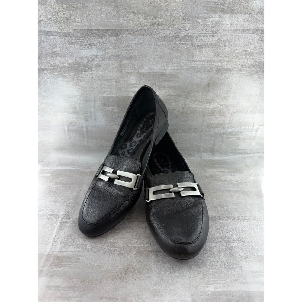 Born Black Leather Loafers Silver Hardware Slip On Flats D05003 Women Sz 10/42